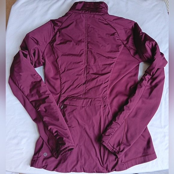 Lululemon Run For Cold Jacket Primaloft Reflective Plum Size 6 Pre-owned - Picture 13 of 13